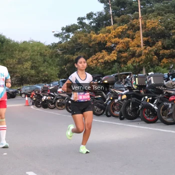 Runner Photo 3746994
