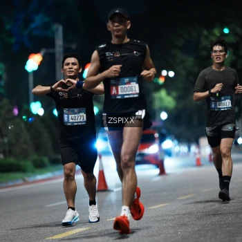 Runner Photo 3747000