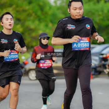 Runner Photo 3747001