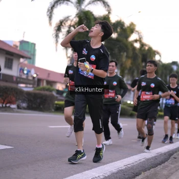 Runner Photo 3747010