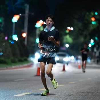 Runner Photo 3747094