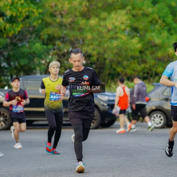 Runner Photo 3747111