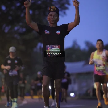 Runner Photo 3747175