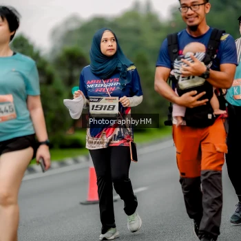 Runner Photo 3747189