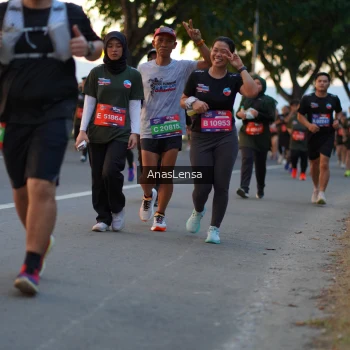 Runner Photo 3747195