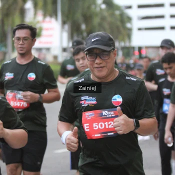 Runner Photo 3747255