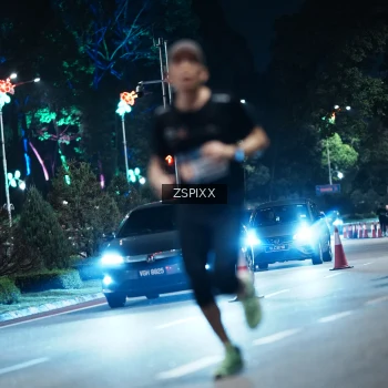 Runner Photo 3747407
