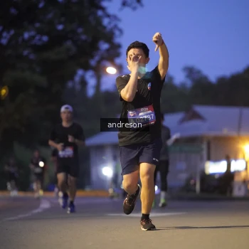 Runner Photo 3747441