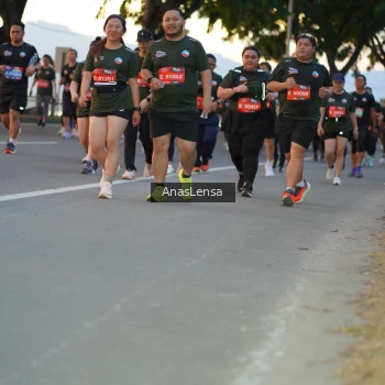 Runner Photo 3747577
