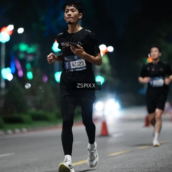 Runner Photo 3747580