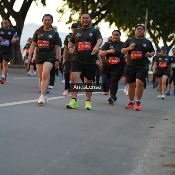 Runner Photo 3747594