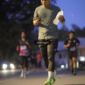 Runner Photo 3747606