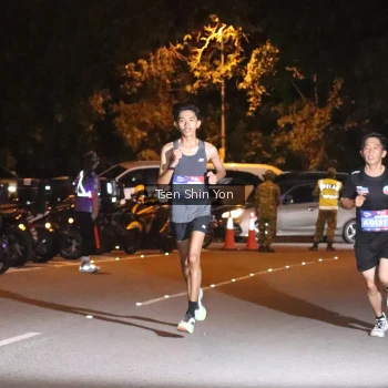 Runner Photo 3747676