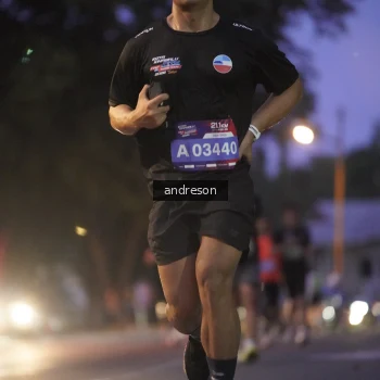 Runner Photo 3747732