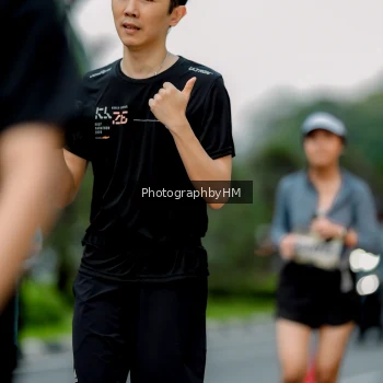 Runner Photo 3747746