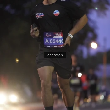 Runner Photo 3747761