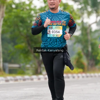 Runner Photo 3747803