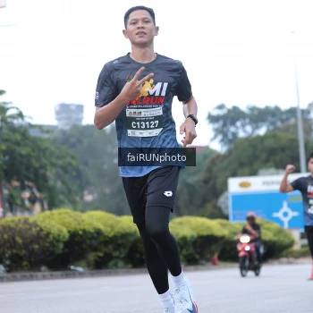 Runner Photo 3747835