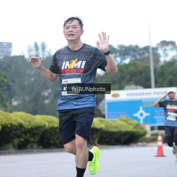 Runner Photo 3747888