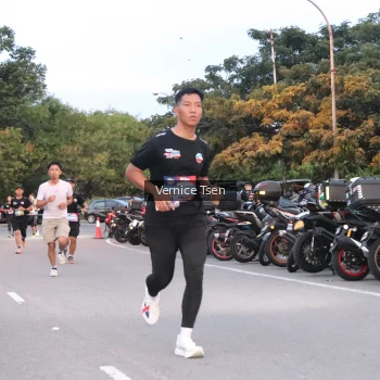 Runner Photo 3747992