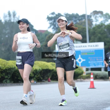Runner Photo 3748003