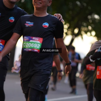 Runner Photo 3748074
