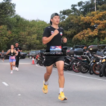 Runner Photo 3748487