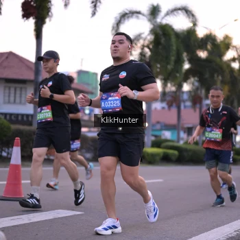 Runner Photo 3748561
