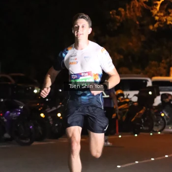 Runner Photo 3748576