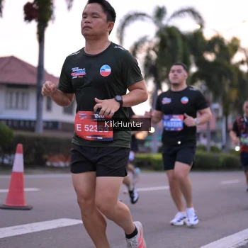 Runner Photo 3748577