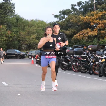 Runner Photo 3748593