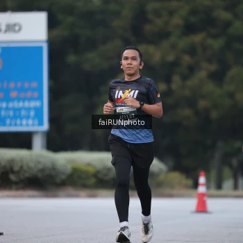 Runner Photo 3748641
