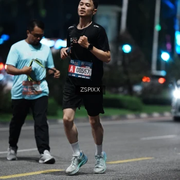 Runner Photo 3748649
