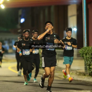 Runner Photo 3748661
