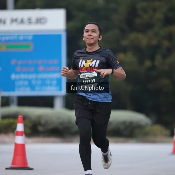 Runner Photo 3748679