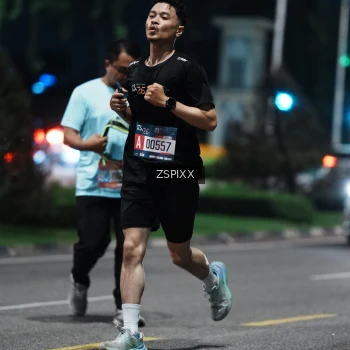 Runner Photo 3748681