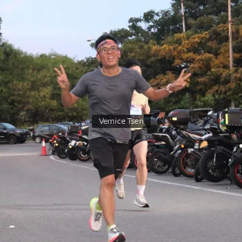 Runner Photo 3748794