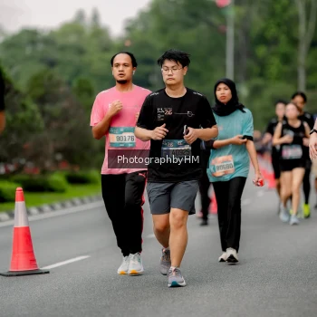 Runner Photo 3748795