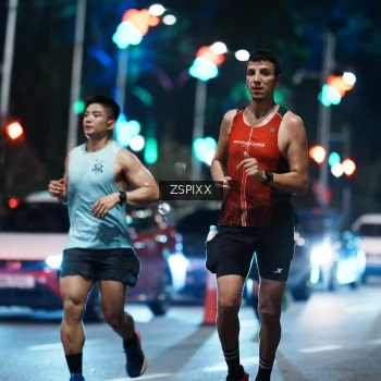 Runner Photo 3748943