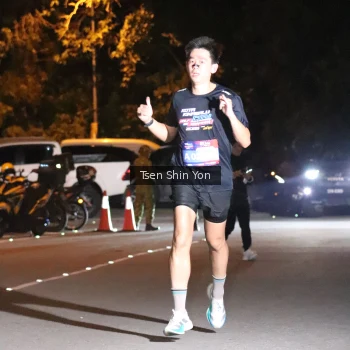 Runner Photo 3748994