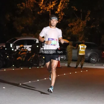 Runner Photo 3749187
