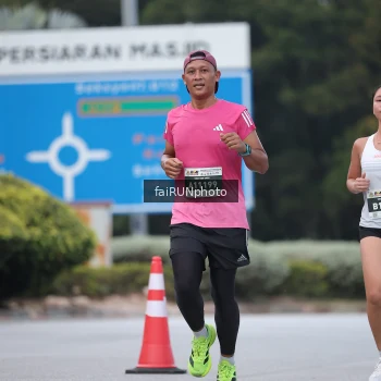 Runner Photo 3749293