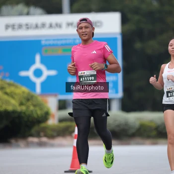Runner Photo 3749319