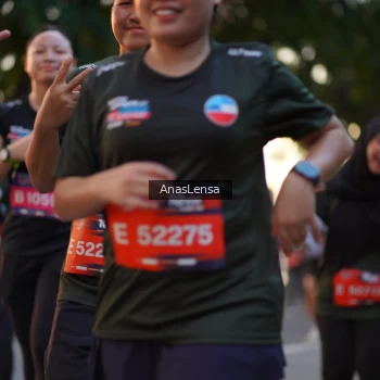 Runner Photo 3749354