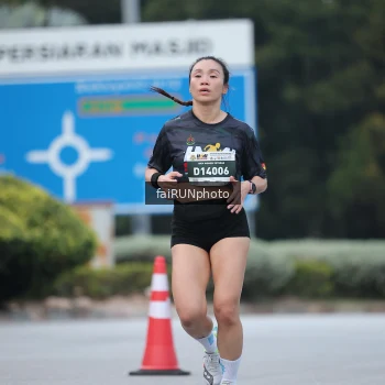 Runner Photo 3749418