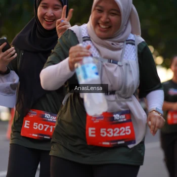 Runner Photo 3749419