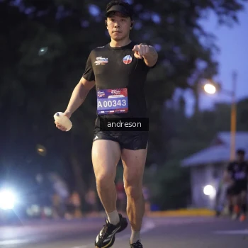 Runner Photo 3749465