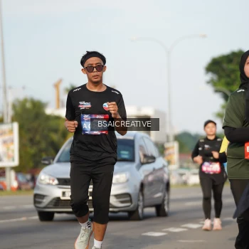 Runner Photo 3749496