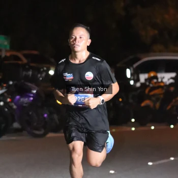 Runner Photo 3749535