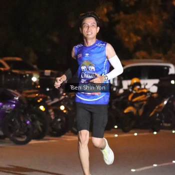 Runner Photo 3749593
